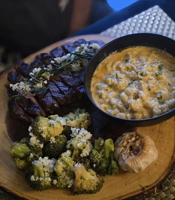 Qulture Lounge & bar food