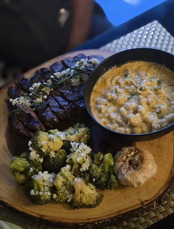 Qulture Lounge & bar food