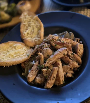 Qulture Lounge & bar food