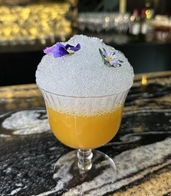 Qulture restaurant and bar drinks